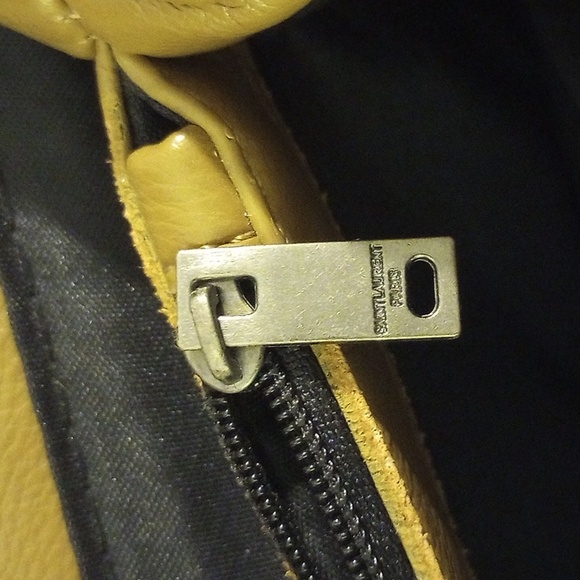 Beautiful YSL purse - Picture 8 of 8